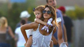 Jessica Alba no sabe hacer las tareas de su hija de seis años
