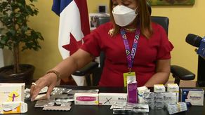 Elvia Lau, directora nacional de Farmacia y Drogas.