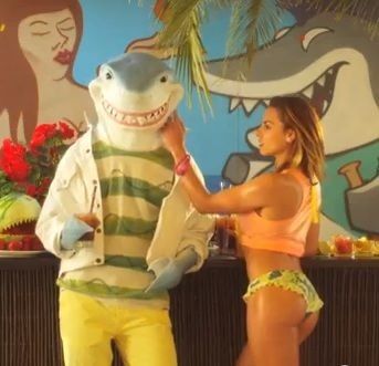El tiburón de Henry Méndez se estrena con récord en visitas en YouTube