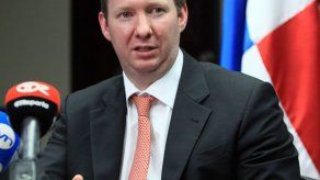 Ex ministro De Lima desmiente a De la Guardia