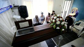 Rehúsan sepultar a migrante venezolano a la espera de su resurrección en Colombia