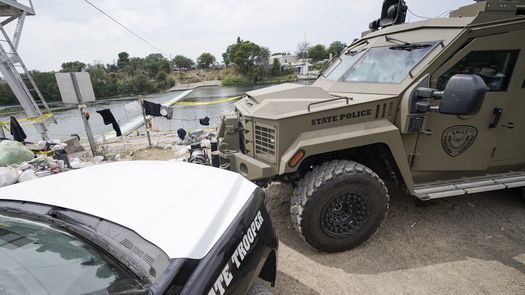 Las operaciones de rescate de migrantes son comunes en el río a lo largo de la frontera de Texas.
