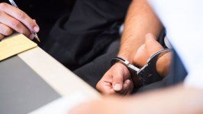 Aprehenden a sujeto envuelto en balacera contra residencia y policías en Samaria Aprehenden a sujeto envuelto en balacera contra residencia y policías en Samaria