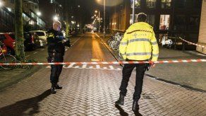 Al menos un muerto y dos heridos en tiroteo en el centro de Amsterdam
