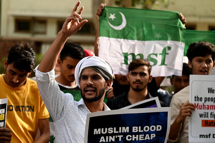 Fieles musulmanes tomaron las calles en varias ciudades de Asia.