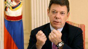 Santos afirma que combatirá a los buitres del miedo con la paz en Colombia