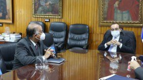 La reunión entre el titular del MIDA y el rector de la UP busca nuevas alternativas para el agro. La reunión entre el titular del MIDA y el rector de la UP busca nuevas alternativas para el agro.