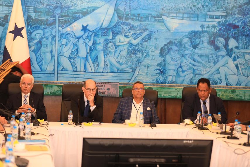 Mesa de conversación por la CSS del 7 de octubre: Presentan dos propuestas