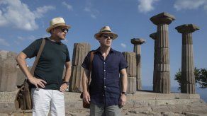 JAKE COYLE y LINDSEY BAHR