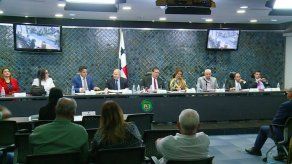 Credenciales recomienda al Pleno la ratificación de Zamorano y Arrocha como magistrados