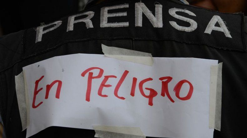 Ejercer periodismo es labor de alto riesgo, dice defensor de derechos humanos