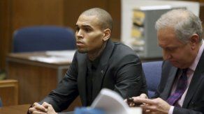 Chris Brown pide permiso para no ir a la corte