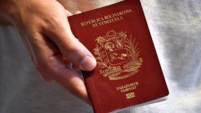 Gobierno de Maduro denuncia que países pretenden alterar pasaportes venezolanos