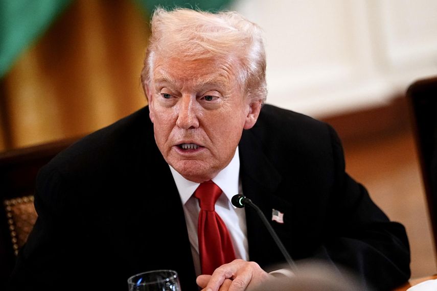 Nigeria rechaza la alegación de Donald Trump sobre el asesinato de cristianos.