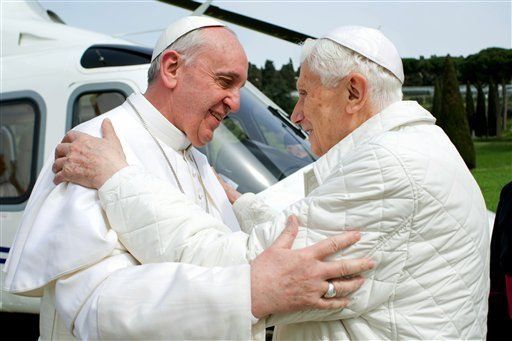 Parolín dice que el caso Vatileaks hizo sufrir injustamente a Benedicto XVI