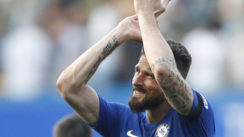 Chelsea vence al Liverpool y calienta lucha por la Champions