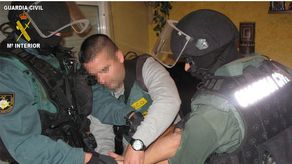 La Guardia Civil española y la gendarmería francesa desmantelaron una red de tráfico de drogas.