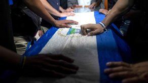Familiares de muertos en protestas rechazan amnistía a represores en Nicaragua