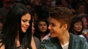 Selena Gomez pide a Bieber que aprenda a comportarse