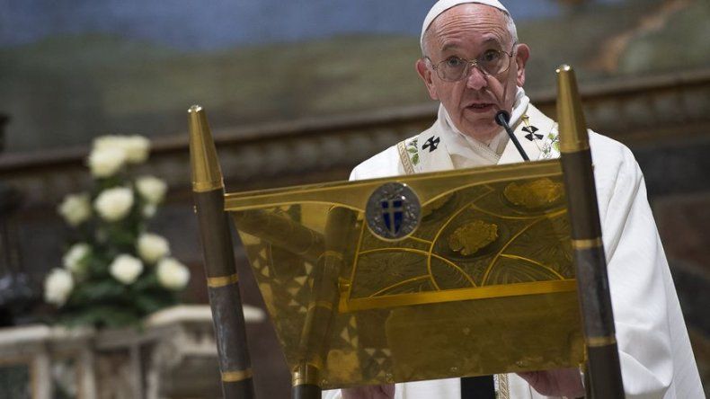 En primer libro, el papa reitera necesidad de misericordia