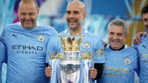 Guardiola mejor entrenador de la temporada en Inglaterra