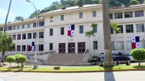 Varela cuenta con faculta constitucional para nombrar magistrados de la Corte