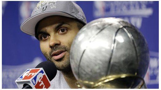 Spurs barren serie y avanzan a final de la NBA