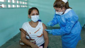 El presidente Cortizo anunció que en los meses de julio, agosto, septiembre, se va a estar vacunando a las personas de 40 años para arriba en múltiples circuitos a la vez.