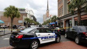 Balean a agresor que había tomado un rehén en Charleston