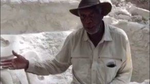 El actor Morgan Freeman invita a visitar ciudad maya en Guatemala