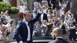 El partido de Macron obtiene amplia mayoría en Francia