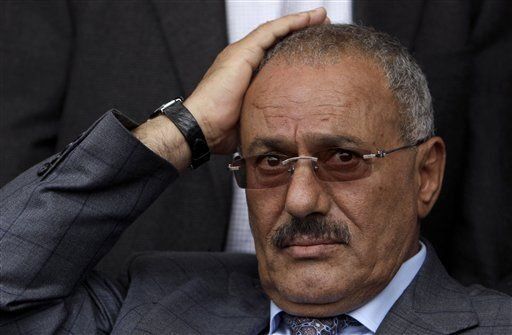 Presidente Salé abandona Yemen rumbo a Omán, en escala hacia EEUU