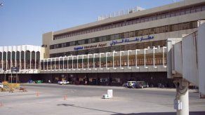 El aeropuerto de Bagdad fue el objetivo de dos cohetes.