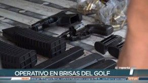 Realizan allanamiento en Brisas del Golf, decomisan armas de fuego y municiones Realizan allanamiento en Brisas del Golf, decomisan armas de fuego y municiones
