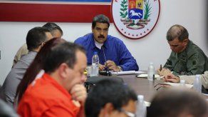 Senadores de Colombia y Chile presentan denuncia contra Maduro en la CPI