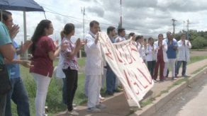 Médicos internos del Chicho Fábrega exigen ser contratados