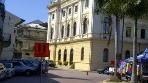 Periodista en estado delicado tras recibir disparo accidental