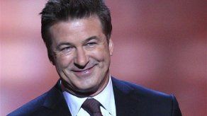 Actriz arrestada por acosar a Alec Baldwin