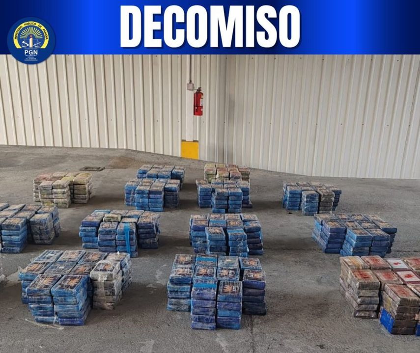 Incautan 695 paquetes de presunta droga en contenedor hacia Bélgica