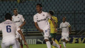 Blackburn anota