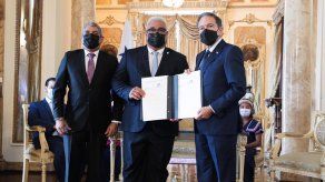 La iniciativa sobre salud bucodental para la población infantil y adolescente, fue propuesta por el diputado Víctor Castillo.