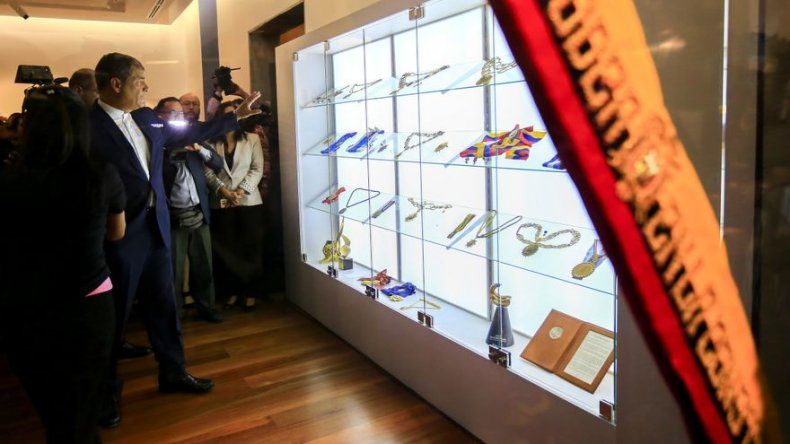 Ecuador abre un museo con regalos recibidos por presidente Correa