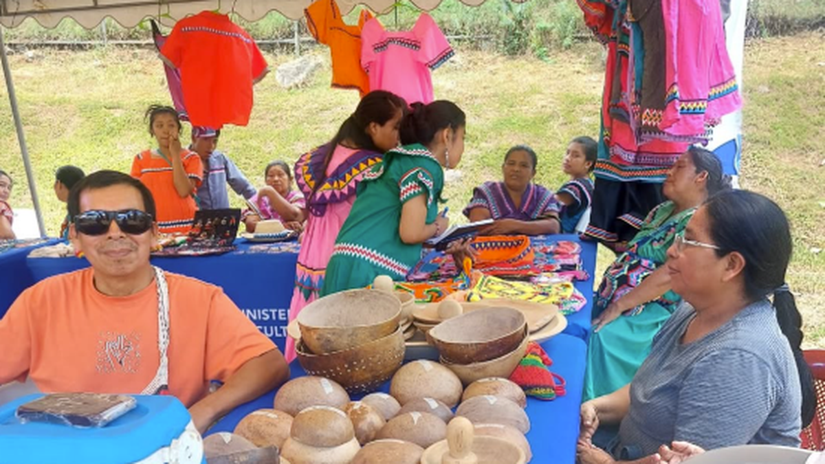 Festival por aniversario de la Comarca Ngäbe-Buglé Festival por aniversario de la Comarca Ngäbe-Buglé