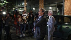 Platini dice estar dolido tras interrogatorio policial