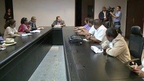 Dirgentes magisteriales se reunieron con Presidente de la Asamblea