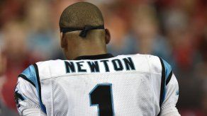 Cam Newton practica sin restricciones con los Panthers