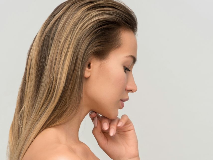 Aplicar hielo en la piel ayuda a cerrar los poros Aplicar hielo en la piel ayuda a cerrar los poros 