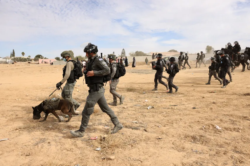 Los diplomáticos dijeron que el Consejo de Seguridad no consideró hacer una declaración conjunta, y mucho menos una resolución vinculante, mientras que miembros encabezados por Rusia esperaban un enfoque más amplio que la condena a Hamás. Los diplomáticos dijeron que el Consejo de Seguridad no consideró hacer una declaración conjunta, y mucho menos una resolución vinculante, mientras que miembros encabezados por Rusia esperaban un enfoque más amplio que la condena a Hamás.