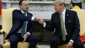 Trump dice que debate sobre Brexit desgarra a Gran Bretaña