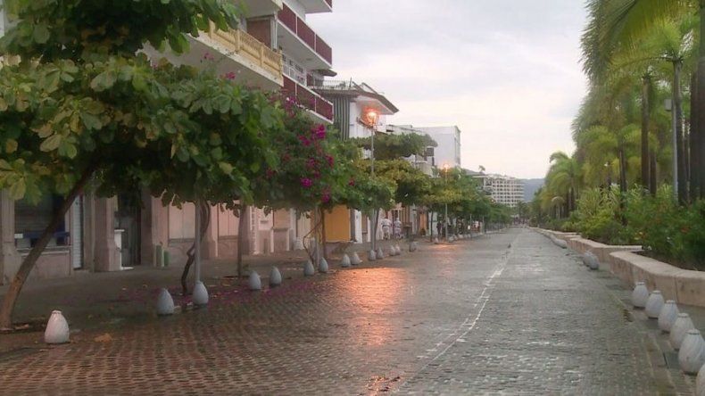 Huracán Patricia se debilita a tormenta de categoría 2